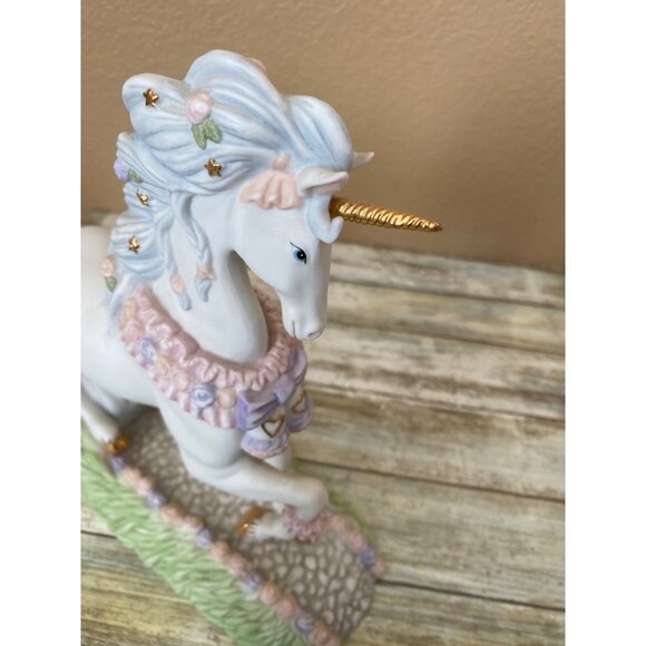 Princeton Gallery Wedding Bells Unicorn 2000 Fine Porcelain Figurine - No Box - Picture 11 of 14